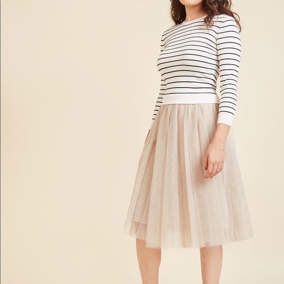 English Factory Dresses & Skirts - NWT MODCLOTH ENGLISH FACTORY DRESS SZ L